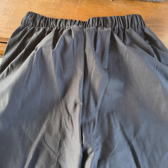 Black Wide-Leg Pants - Picture 5 of 6